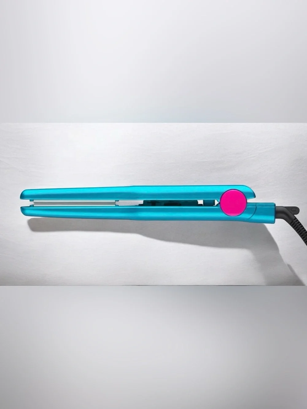 Bed Head Tigi Pixie On Point 1/2” Straightener Flat Iron - Works